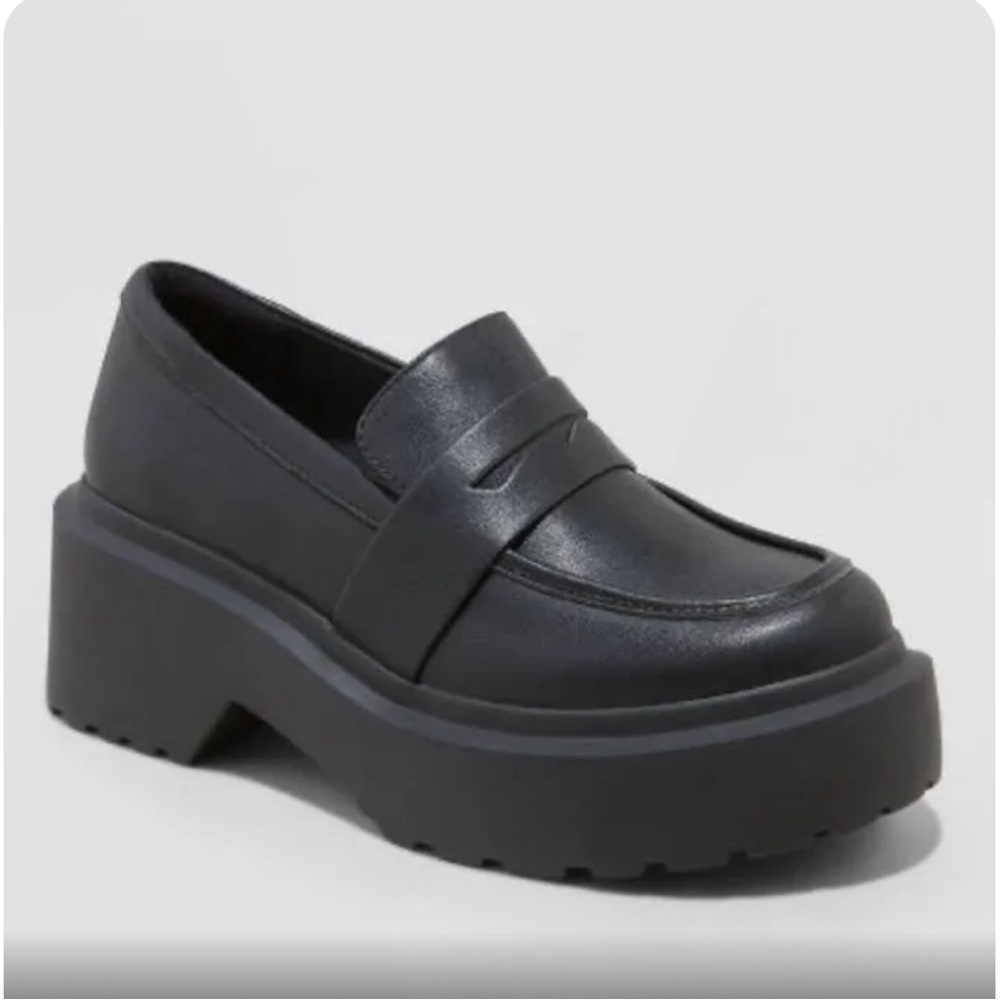 Wild Fable Black Lacey Loafers. Size 7